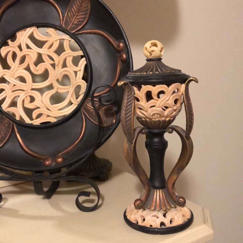 Decor pieces